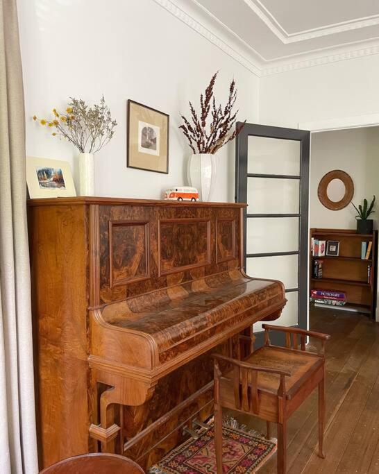 Harrys House Warburton - Peaceful Riverside Cottage In The Perfect Location Exteriör bild