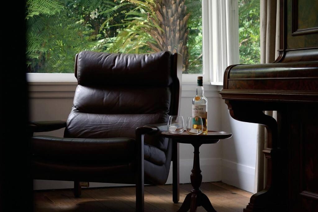 Harrys House Warburton - Peaceful Riverside Cottage In The Perfect Location Exteriör bild
